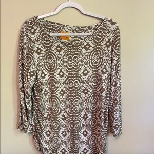 Ruby Rd. Brown and White Patterned Women's Top.